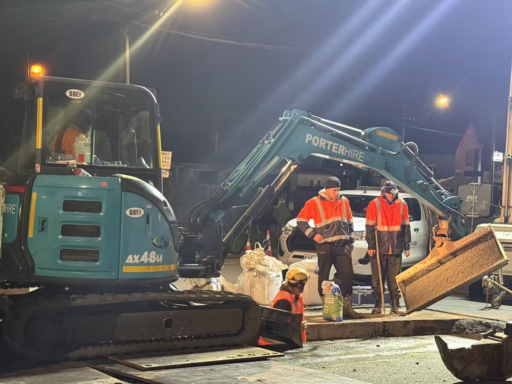 SLINE excavator carrying out site works
